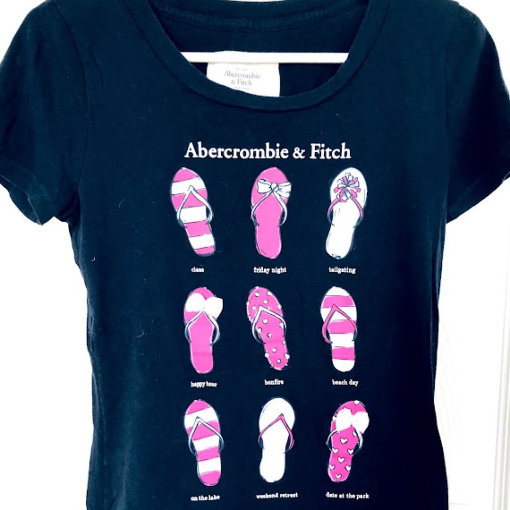 Abercrombie & Fitch "9 Flip Flops" t-shirt, L